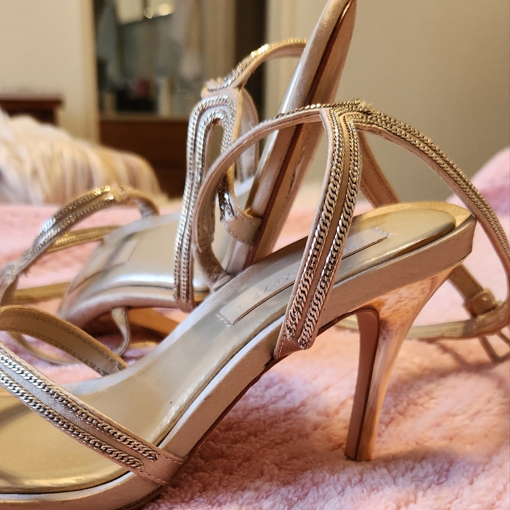 BCBG woman's dress shoes 👠
